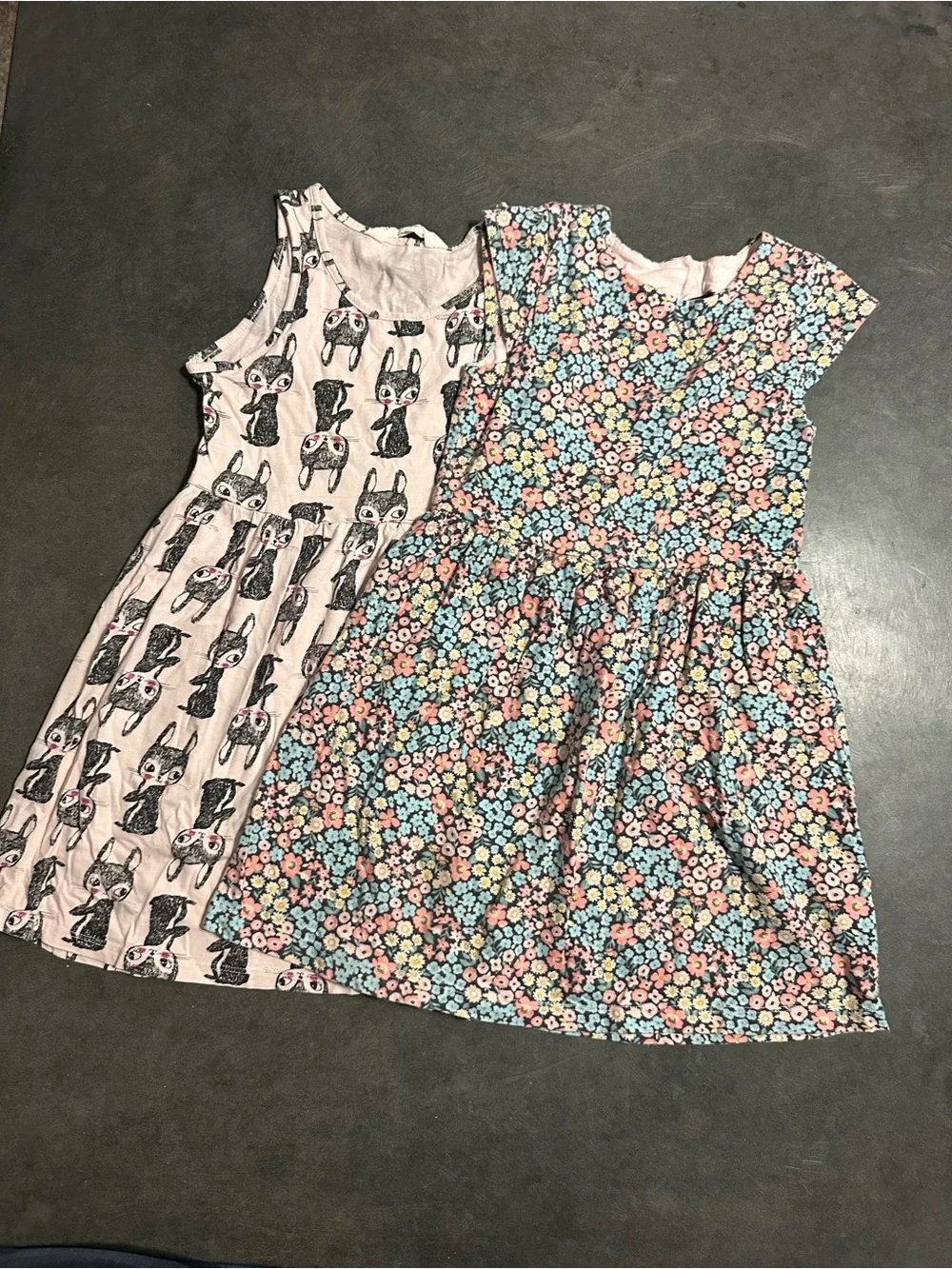 2 Girls size 4/5 Dresses